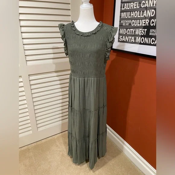 green emerald velvet dress Ginette Maxi Dress Forest Green